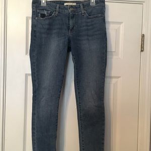 Womans levi jeans